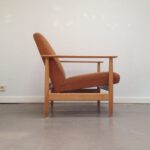 Easy chair